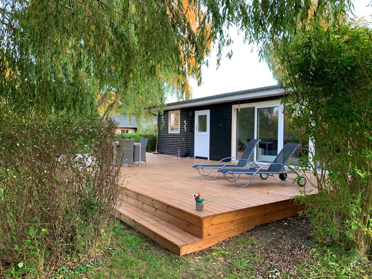Spacey And Charming Cabin 300 M. From Beach Tjørneholm Exterior foto